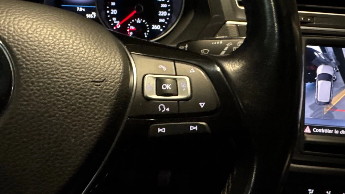 Volkswagen Tiguan - photo 22