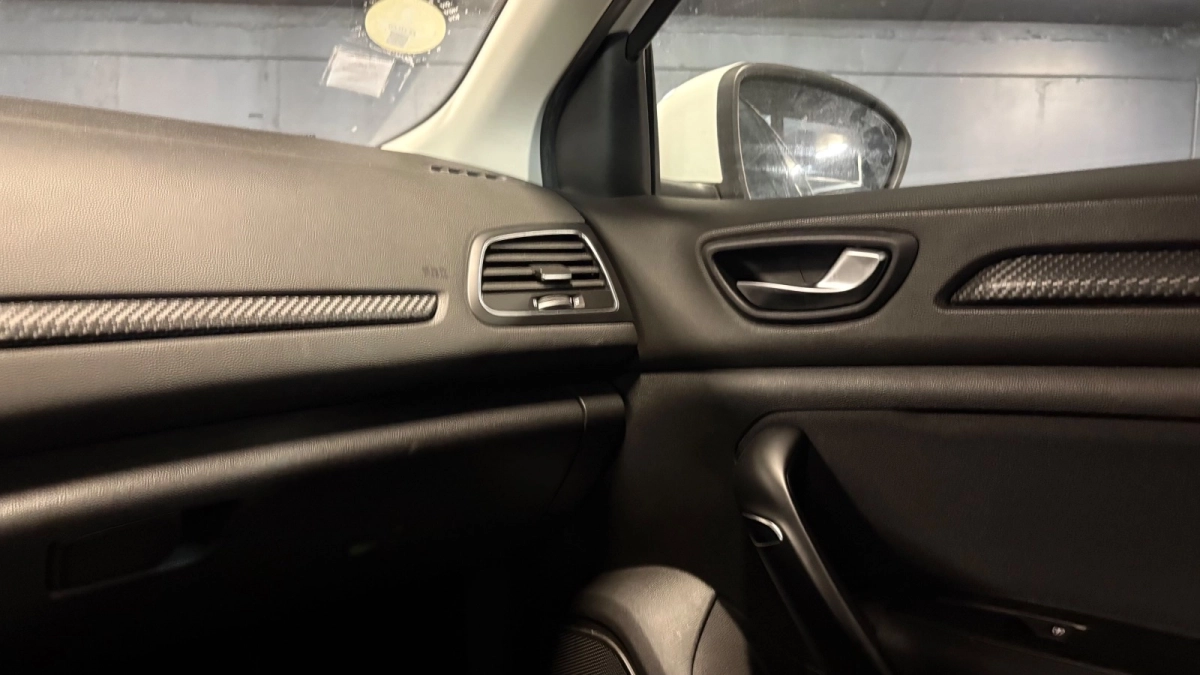 Renault Megane - photo 25