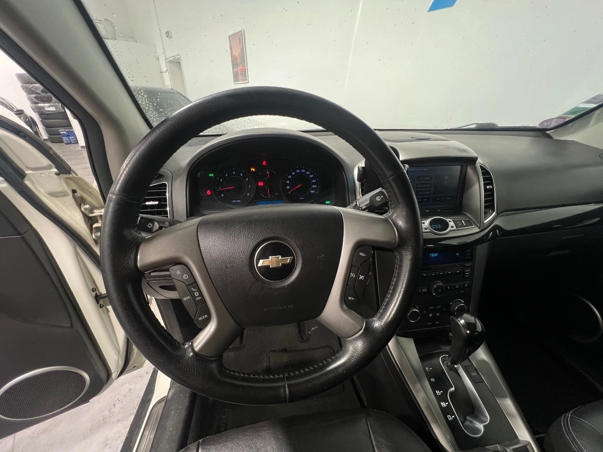 Chevrolet Captiva - photo 15