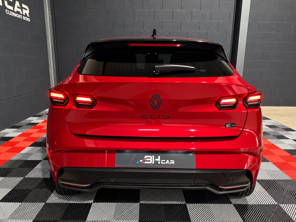 Renault Clio - photo 4