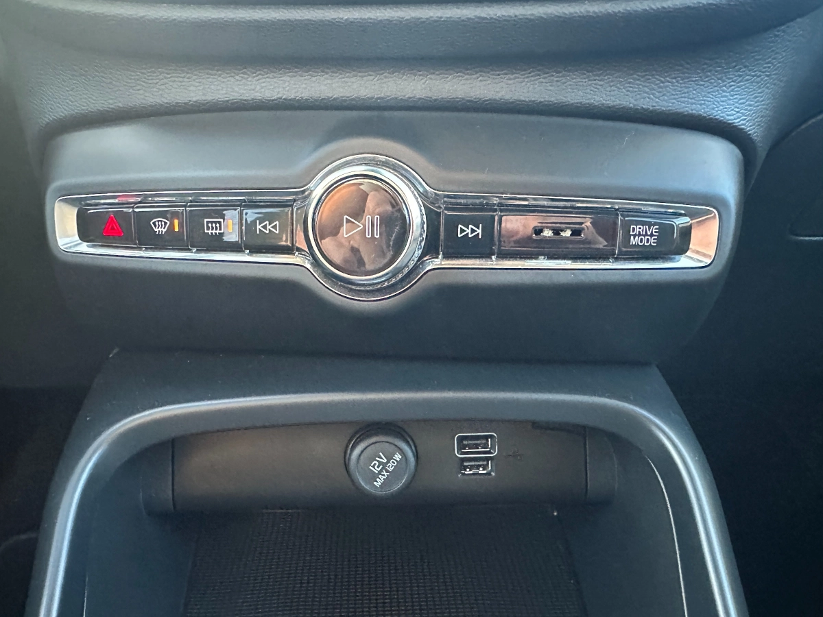 Volvo Xc40 - photo 21