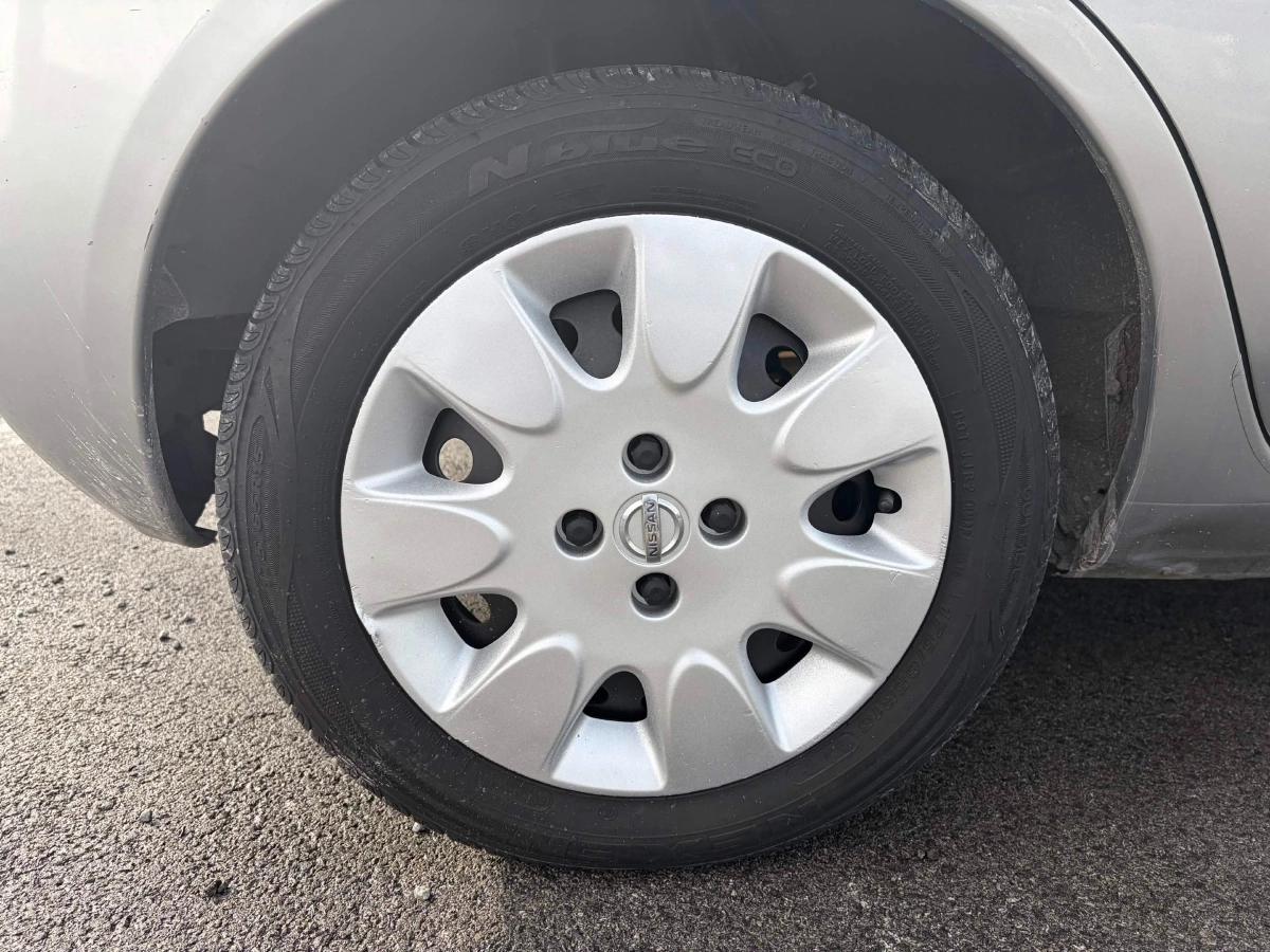 Nissan Micra - photo 8