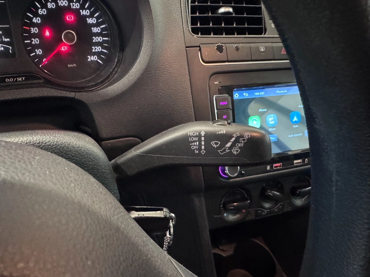 Volkswagen Polo - photo 15