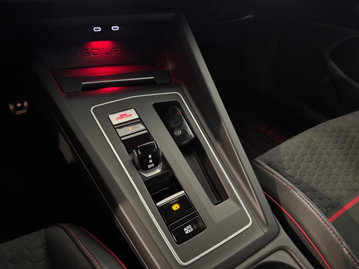 Volkswagen Golf - photo 15