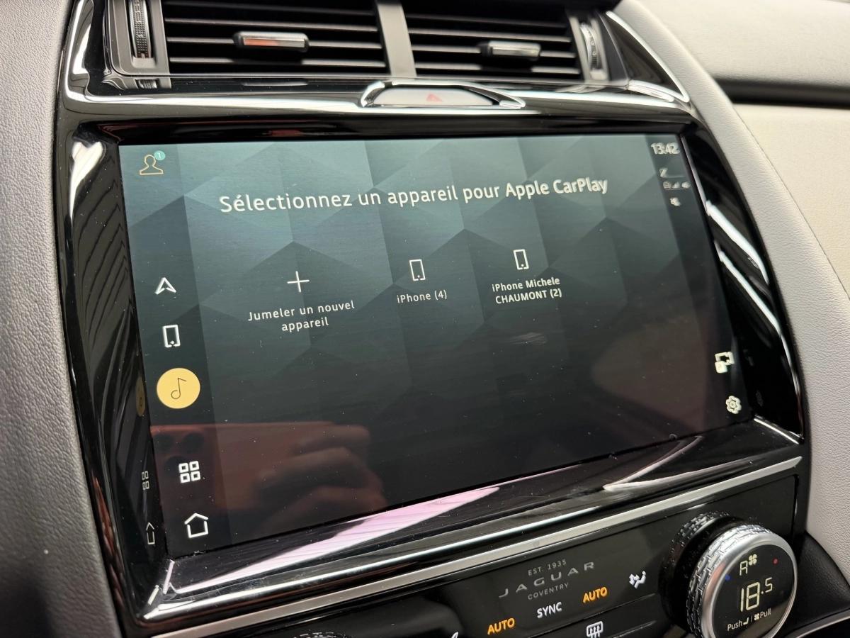Jaguar E-pace 2.0 D200 205 MHEV HYBRID R-DYNAMIC SE AWD BVA