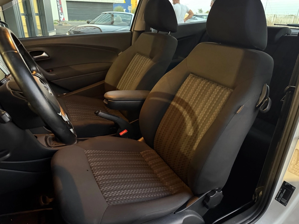 Volkswagen Polo - photo 7