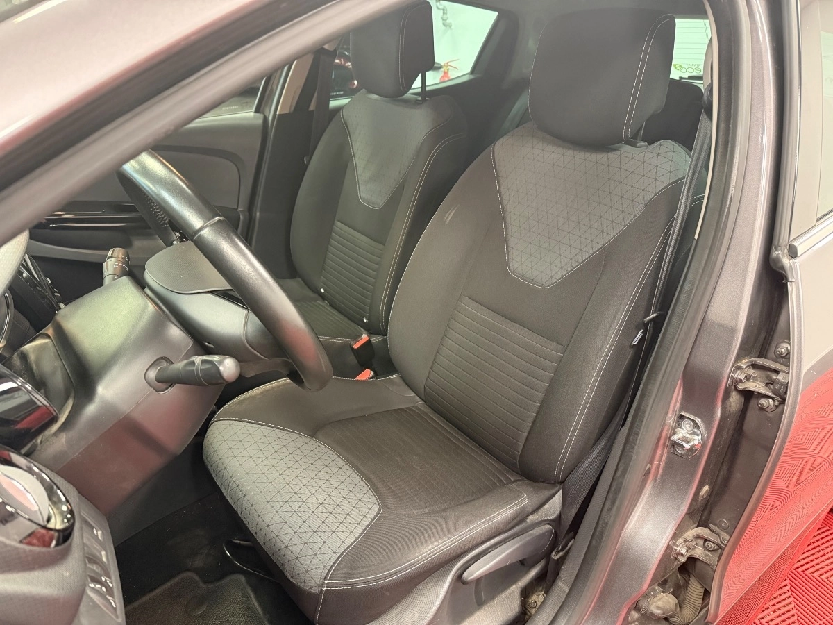 Renault Clio - photo 10