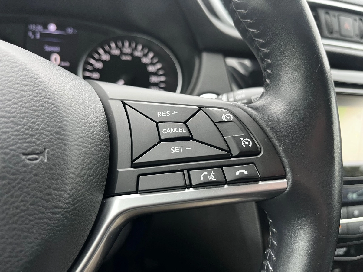 Nissan Qashqai - photo 11