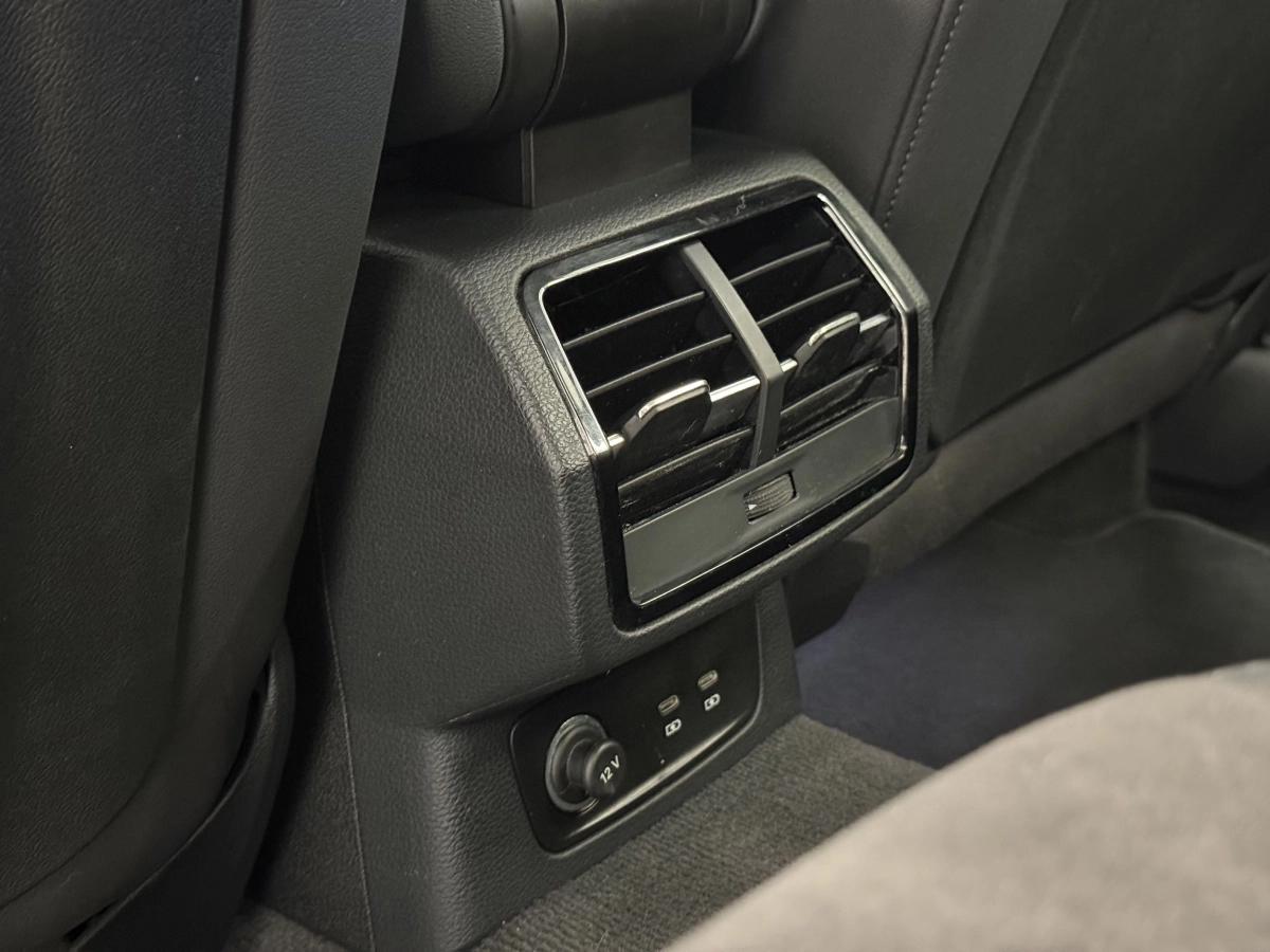 Audi Q3 2.0 35 TDI 150 DESIGN LUXE S-TRONIC BVA