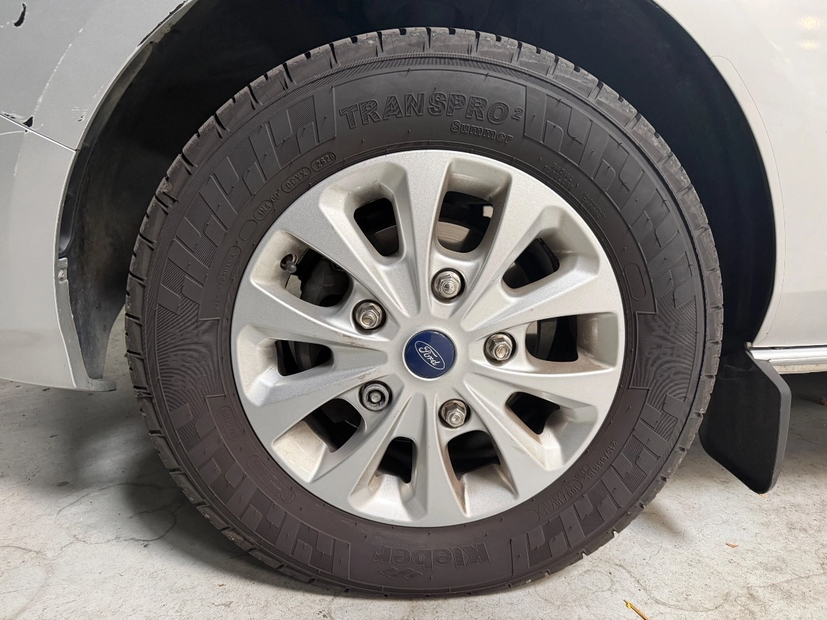 Ford Transit Custom Vu - photo 9