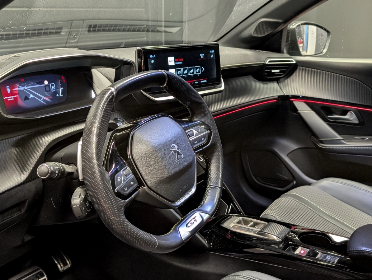 Peugeot 208 - photo 15