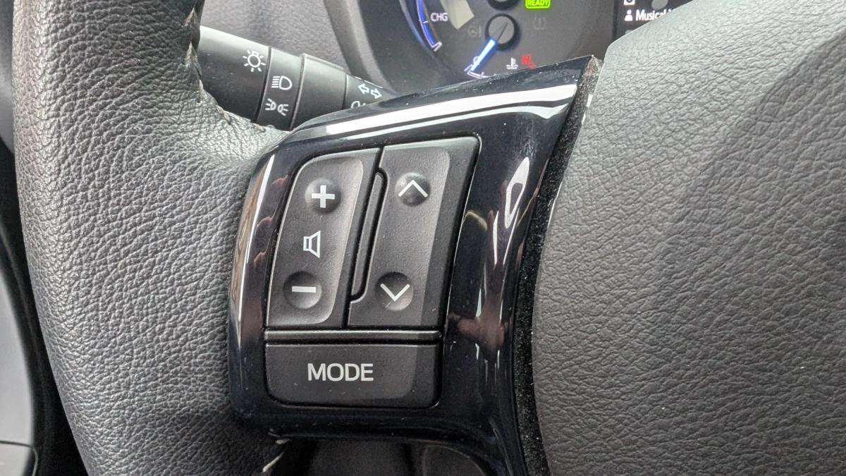 Toyota Yaris 1.0 VVTI 65