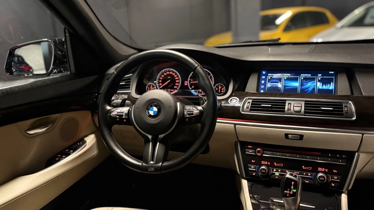 Bmw Serie 5 - photo 16