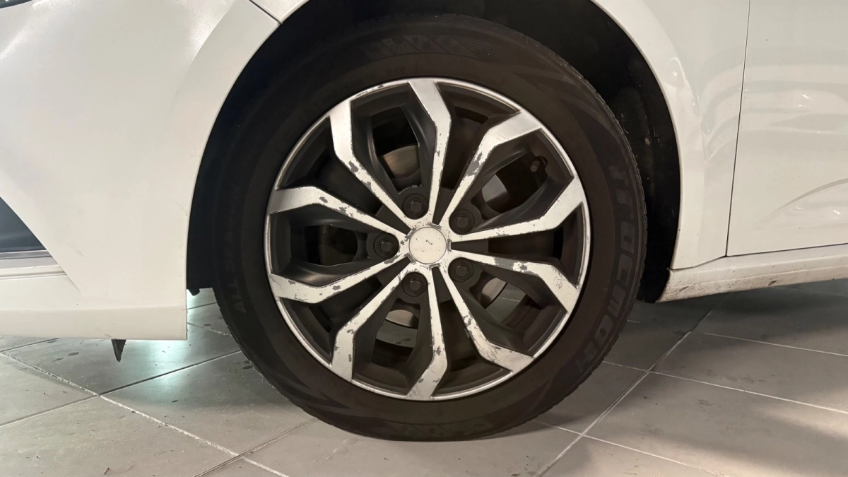 Renault Megane - photo 15