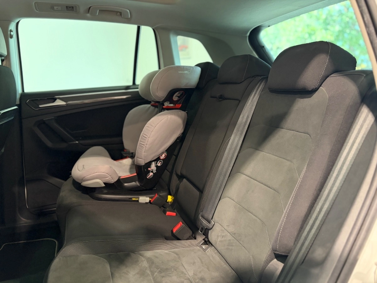 Volkswagen Tiguan - photo 15