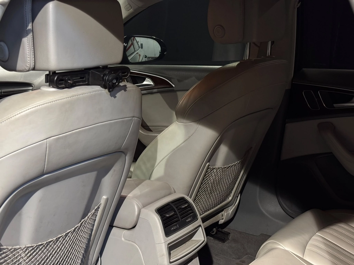 Audi A6 - photo 30