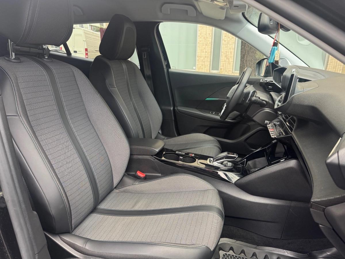 Peugeot 2008 GENERATION-II 1.2 PURETECH 130 ACTIVE START-STOP