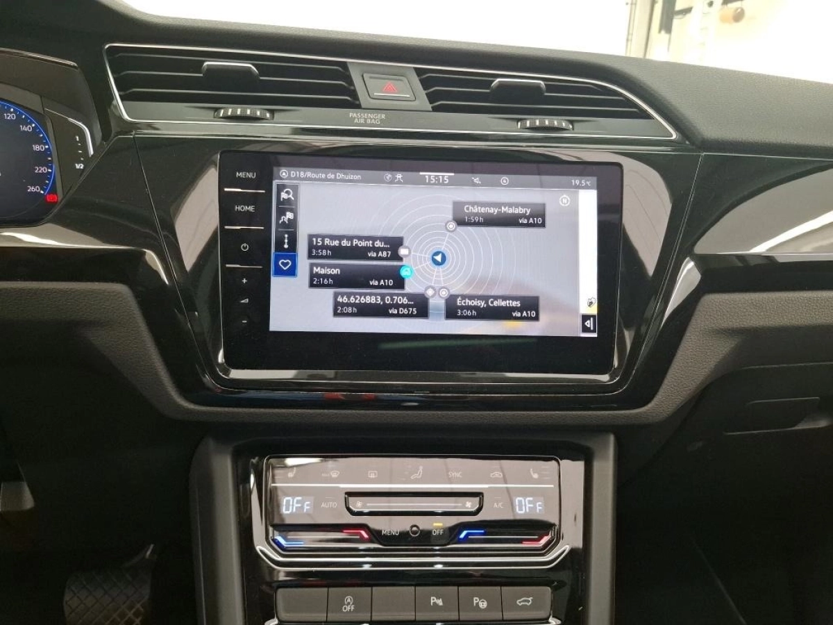 Volkswagen Touran - photo 9