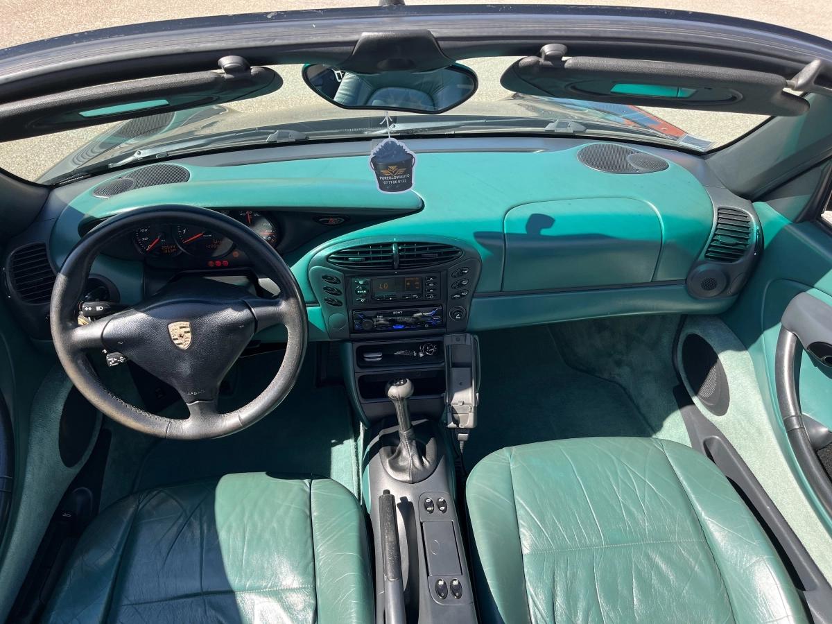 Porsche Boxster 2.5 205