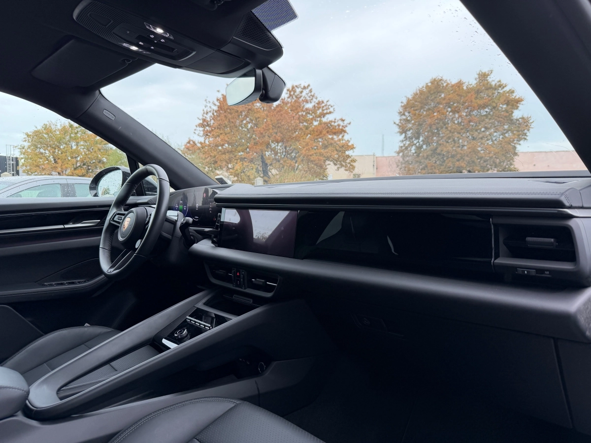 Porsche Macan - photo 9