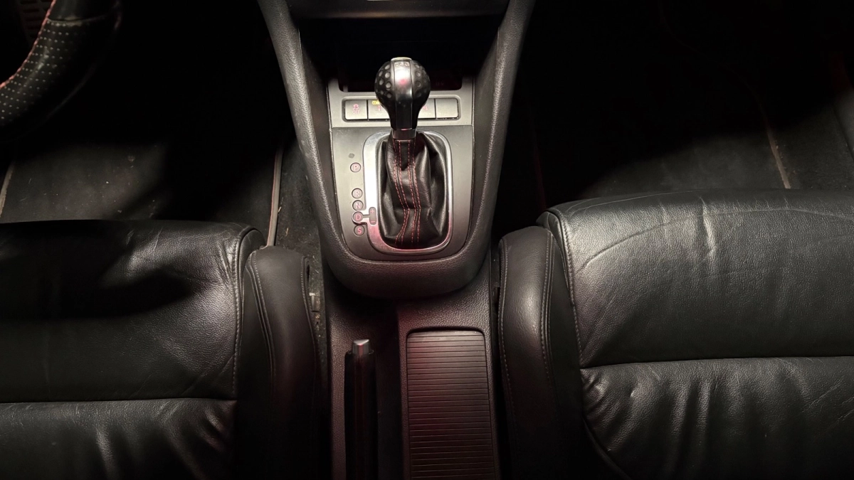Volkswagen Golf - photo 25