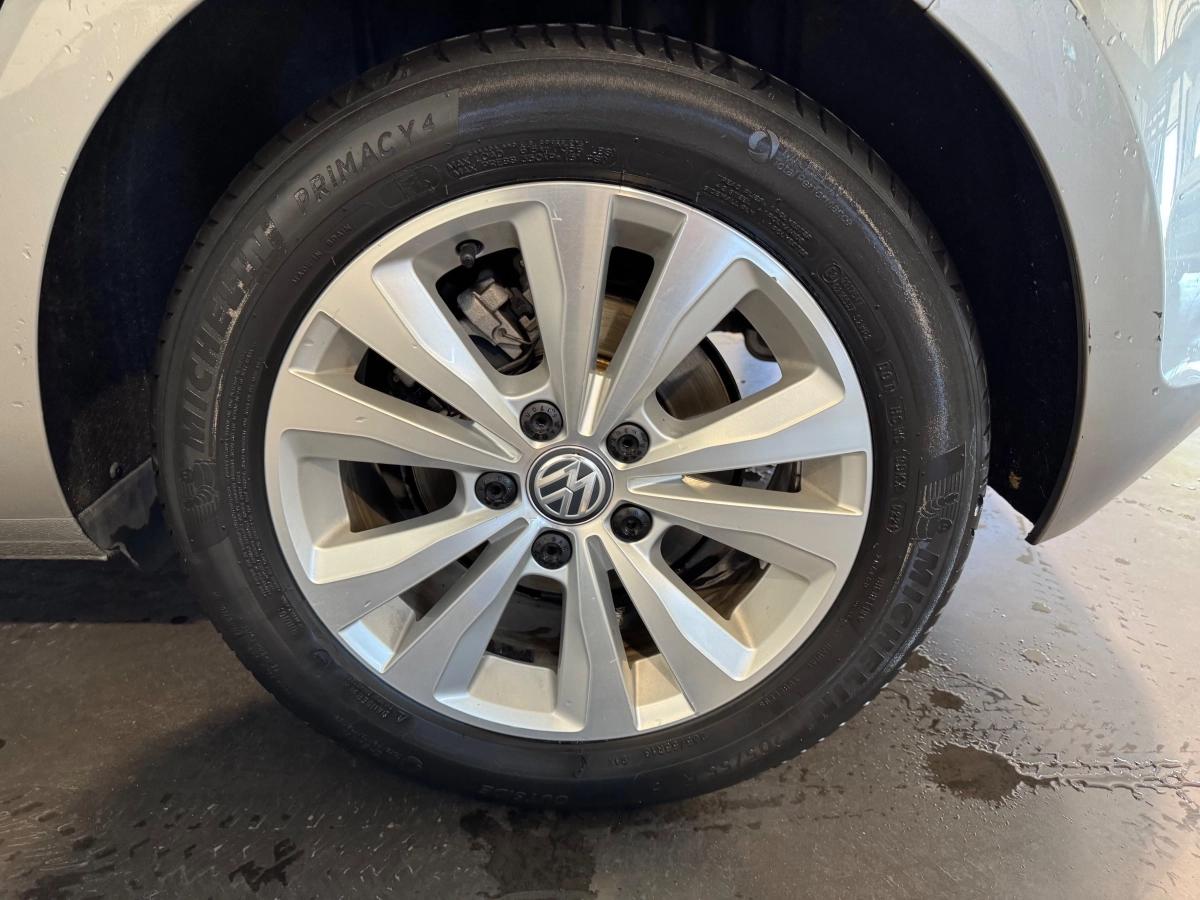 Aperçu indisponible de Volkswagen Golf