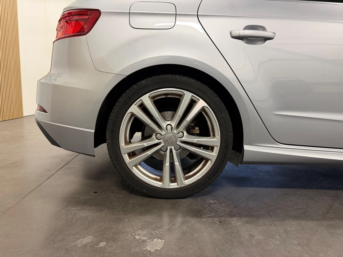 Audi A3 - photo 12