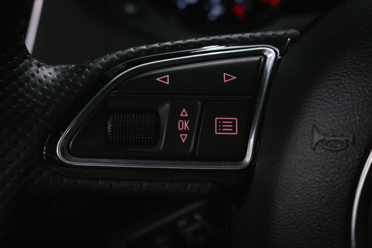 Audi Q3 - photo 20