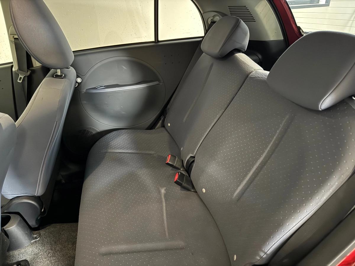Aperçu indisponible de Peugeot iOn