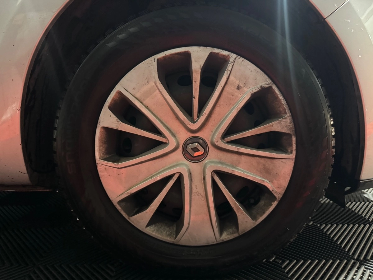 Renault Clio - photo 21