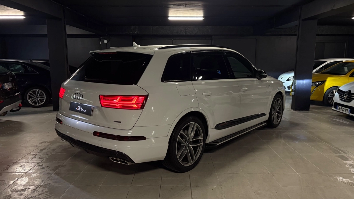 Audi Q7 - photo 2