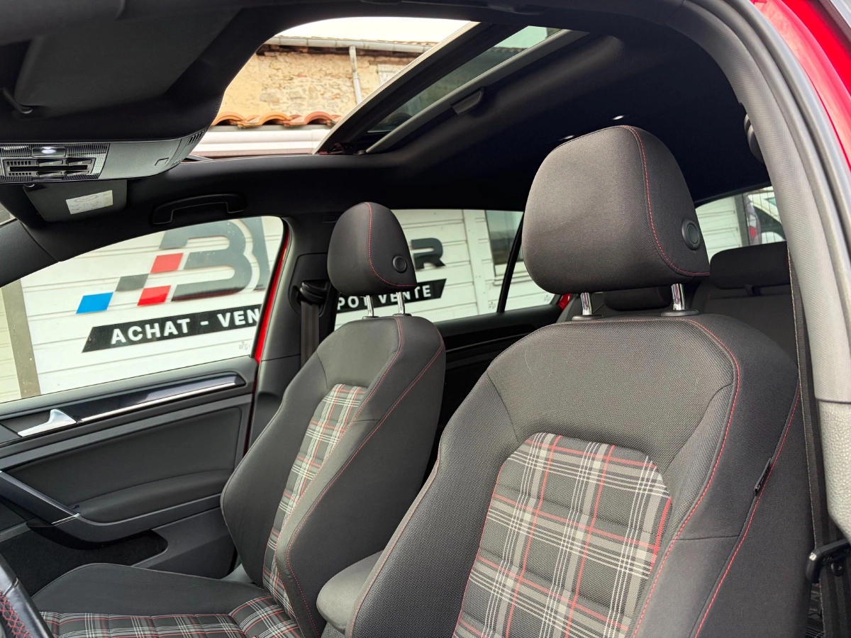 Volkswagen Golf - photo 21