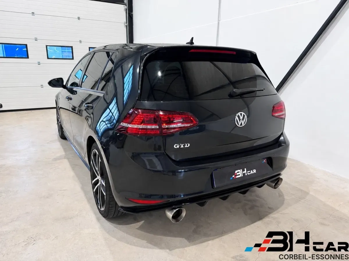 Volkswagen Golf - photo 2