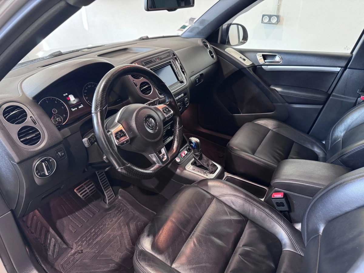 Volkswagen Tiguan - photo 9
