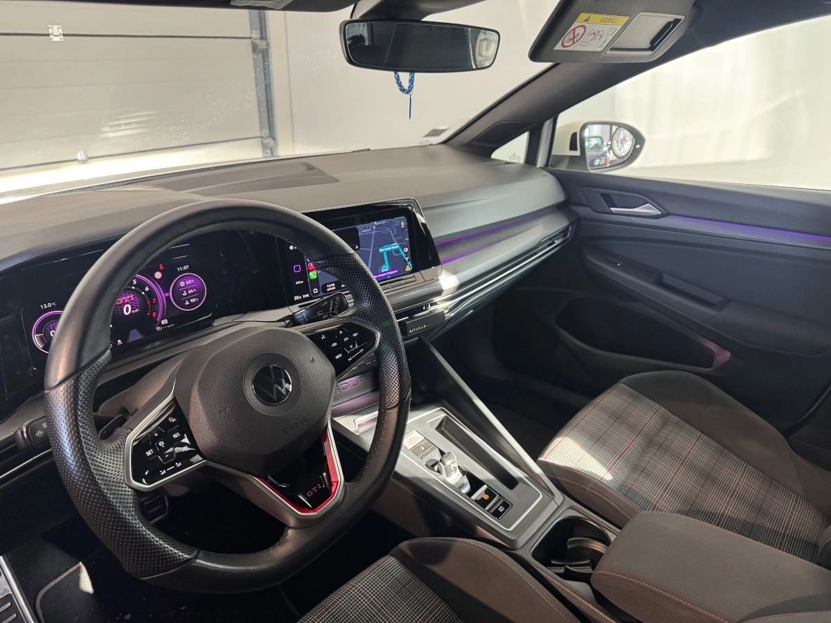 Volkswagen Golf - photo 9