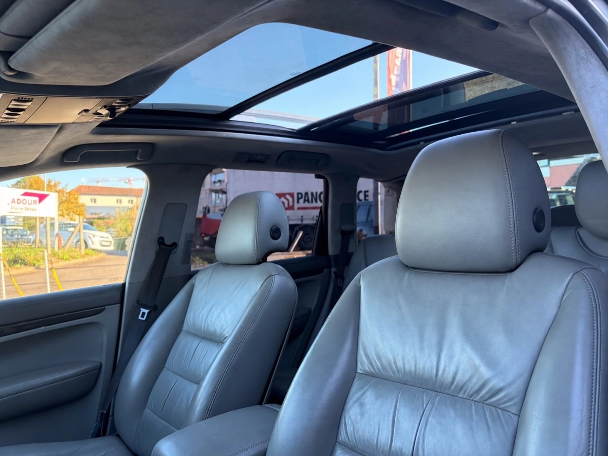 Porsche Cayenne - photo 11