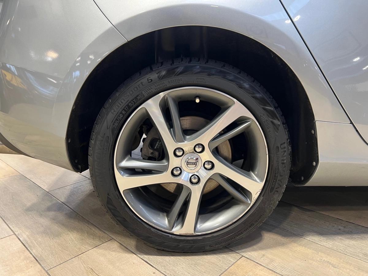 Volvo V40 II (2) 2.0 D4 190 INSCRIPTION BVM6