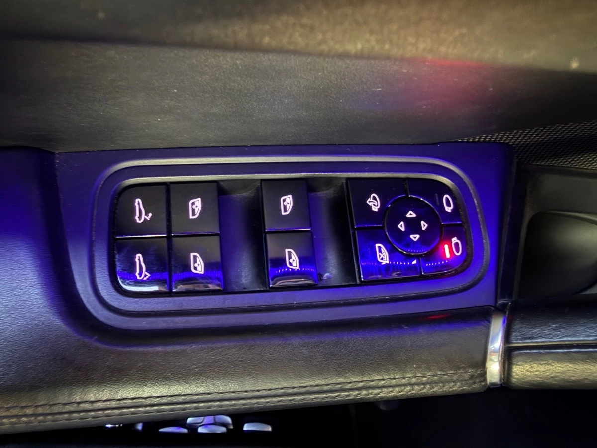 Porsche Cayenne - photo 42