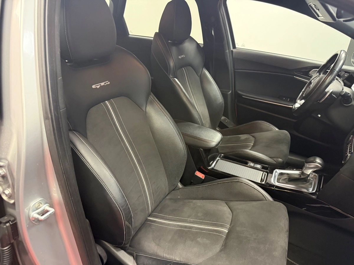 Kia Ceed - photo 13