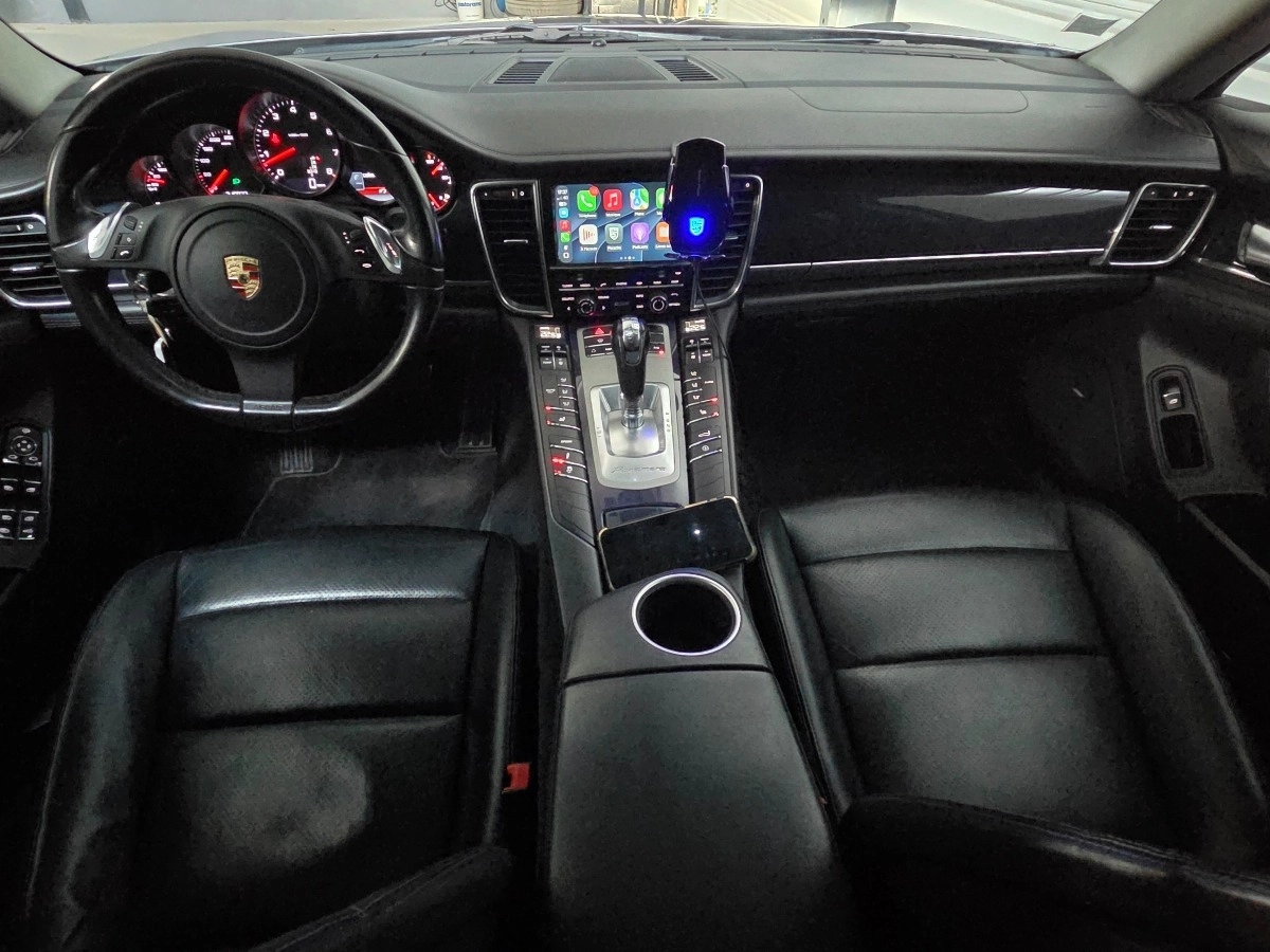Porsche Panamera - photo 9