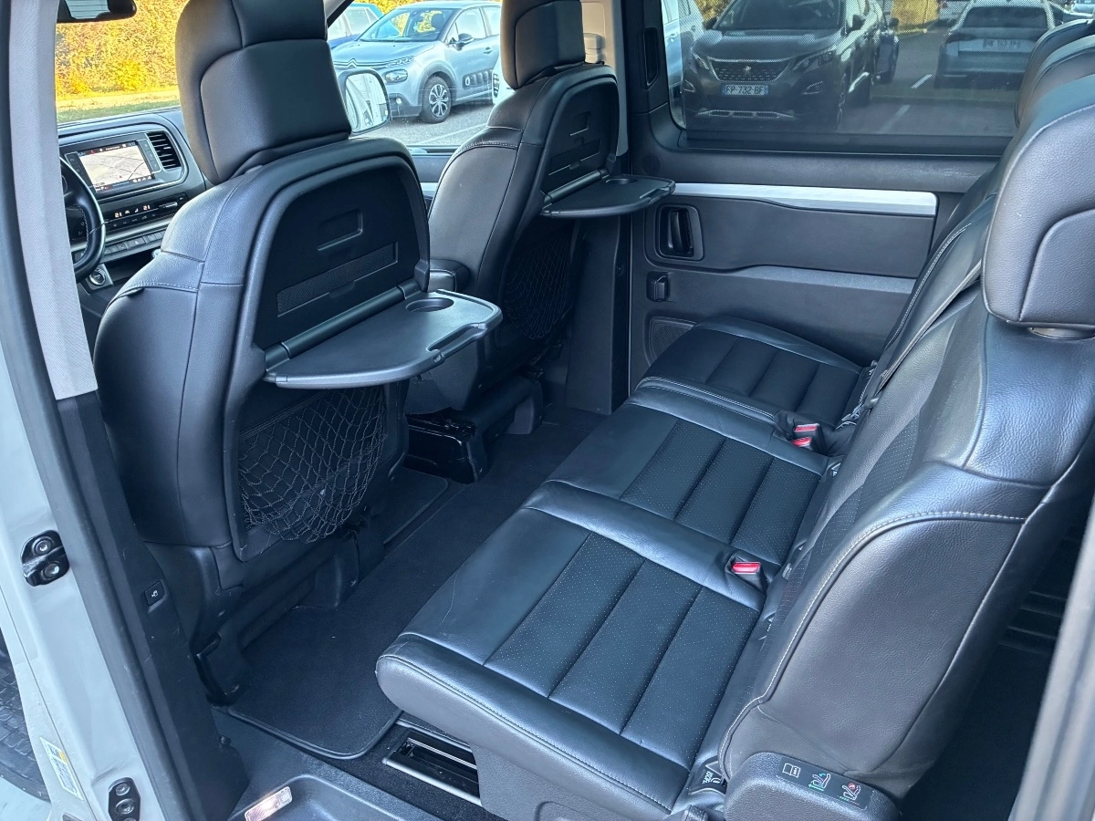 Peugeot Traveller - photo 24