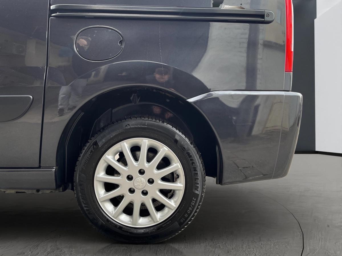 Peugeot Expert Tepee 2.0 HDI 130 L1 ALLURE 8 places
