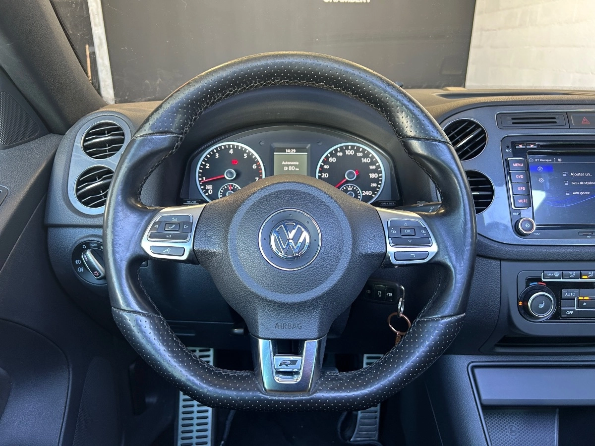 Volkswagen Tiguan - photo 13