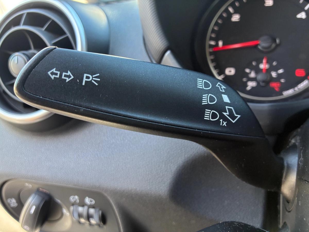 Audi A1 1.6 TDI 90 AMBITION