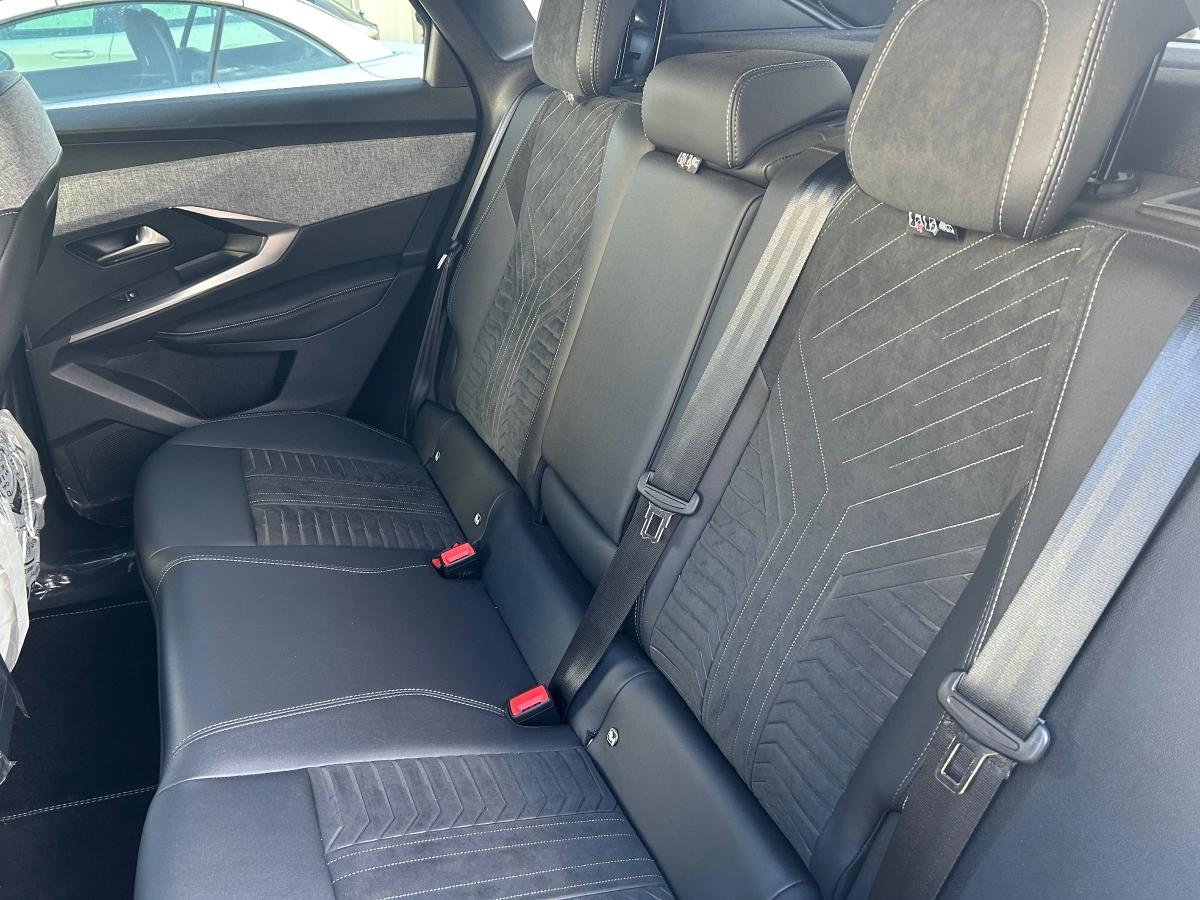 Peugeot 3008 136ch MHEV HYBRID E-DCS6 GT