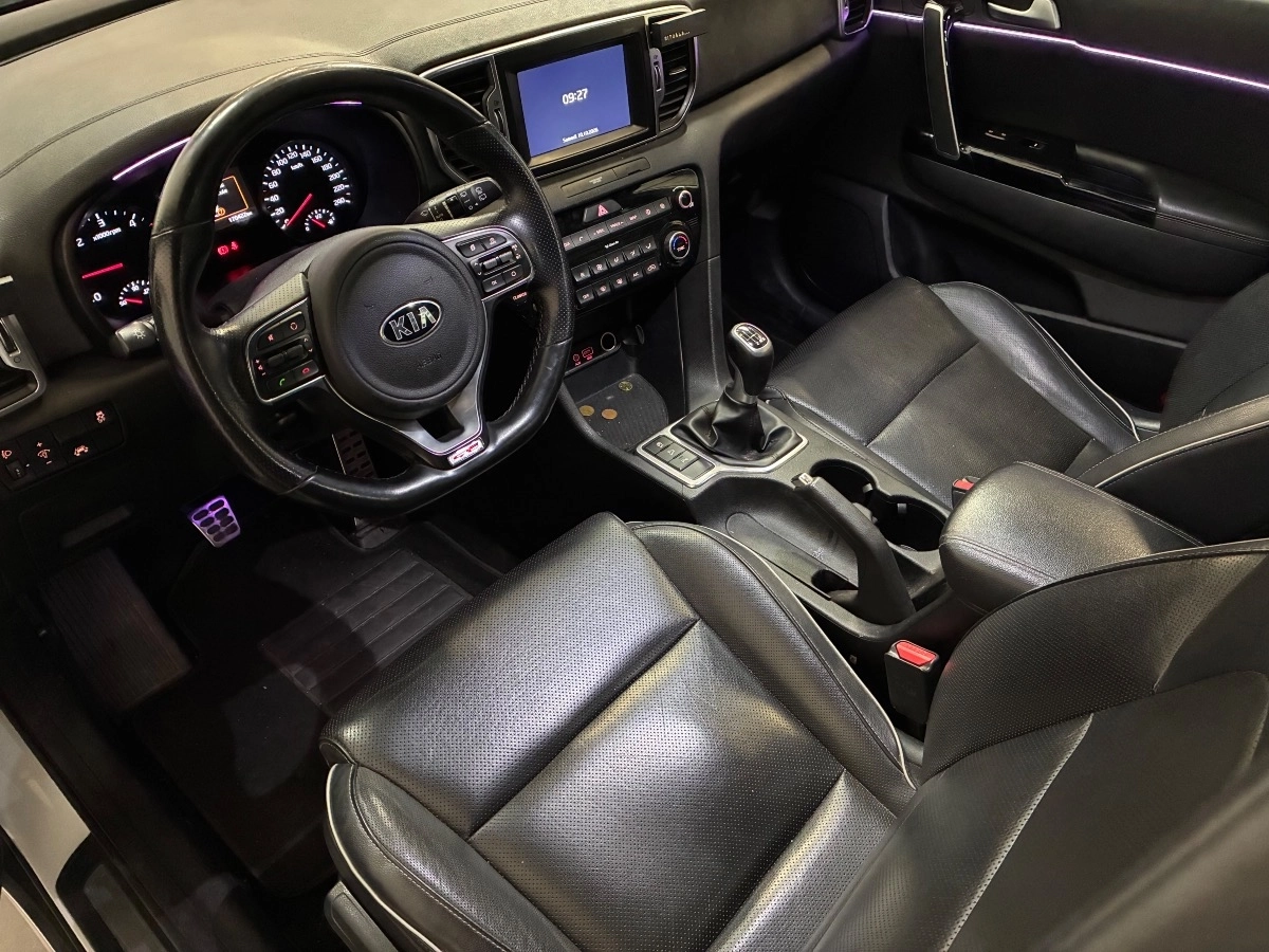 Kia Sportage - photo 9