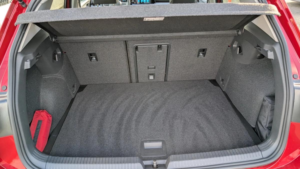 Volkswagen Golf 1.0 E-TSI 110 MHEV HYBRID OPF ACTIVE DSG BVA