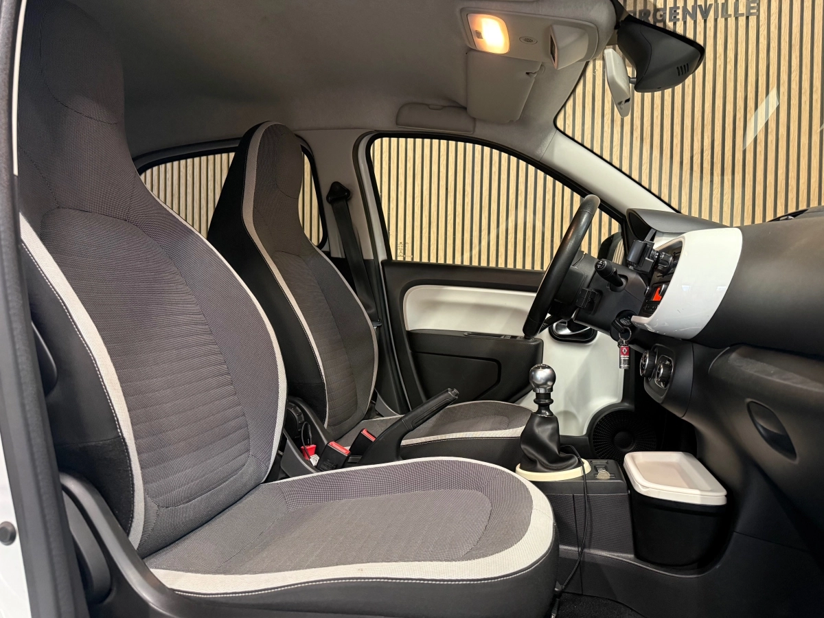 Renault Twingo - photo 15