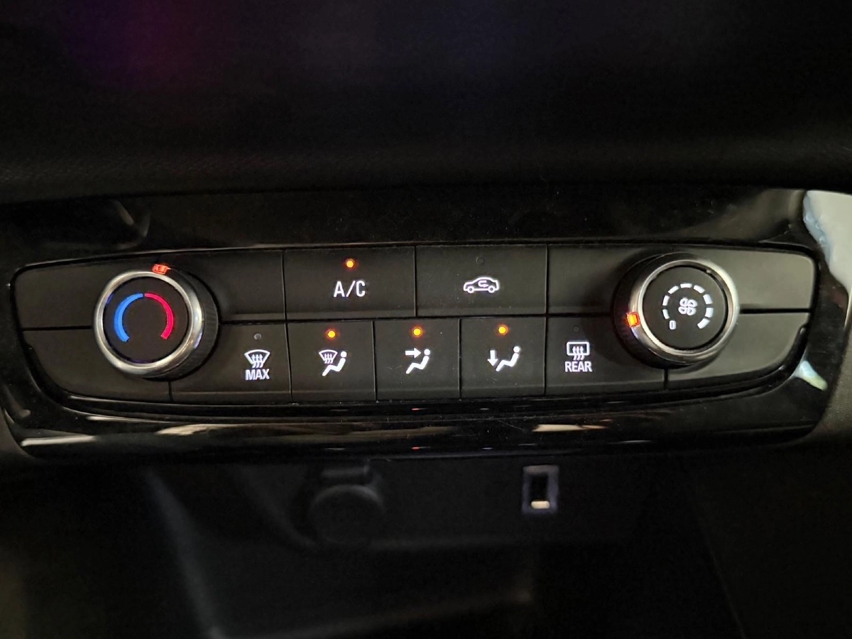 Opel Corsa - photo 16