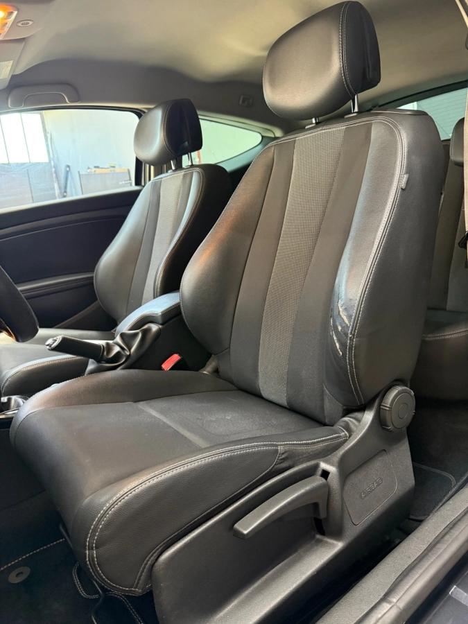 Renault Megane COUPE 1.6 DCI 130 ENERGY BOSE